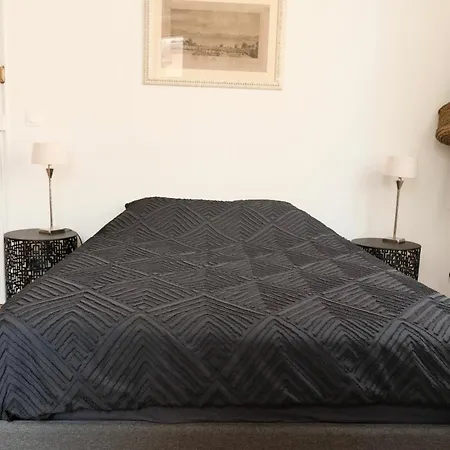 Au Coeur Du Vieil A 200m Des Plages, Superbe