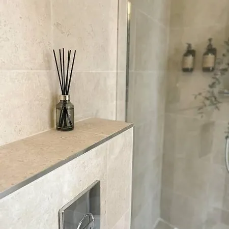 Au Coeur Du Vieil A 200m Des Plages, Superbe Apartment Antibes
