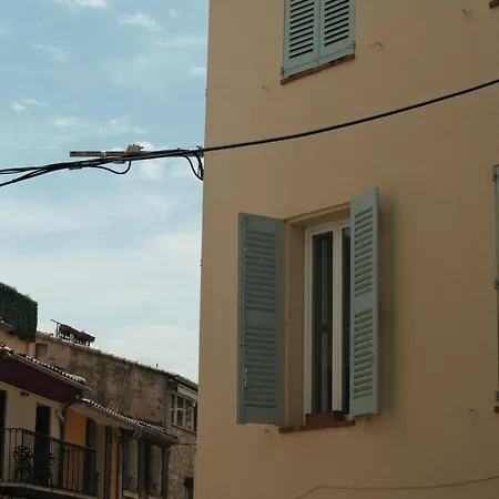 Au Coeur Du Vieil A 200m Des Plages, Superbe Apartament