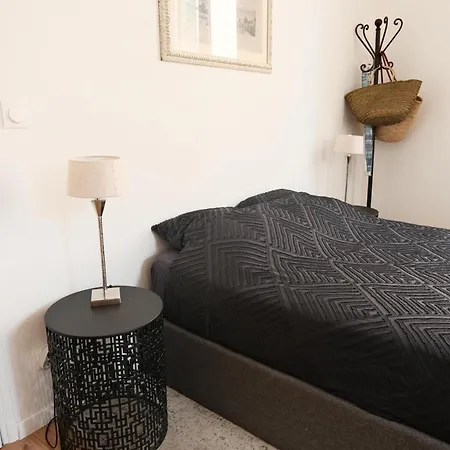 Apartament Au Coeur Du Vieil A 200m Des Plages, Superbe *